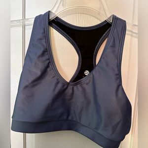 Liquid Elevate Bra size small (4-6) Arctic Blue. Noli Yoga